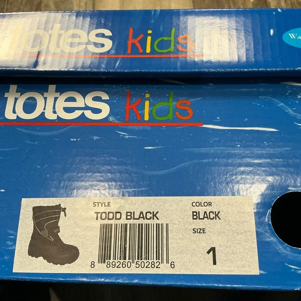 Totes Kids Black and Gray Snow Boots Size 1